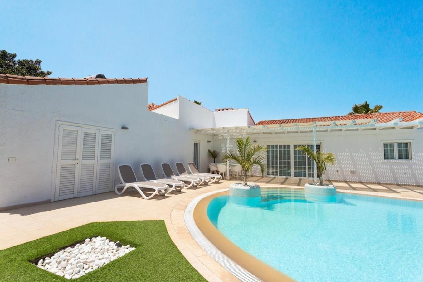Alamos Park-Stunning Villa In Huge Private Grounds サンミゲル・デ・アボナ エクステリア 写真