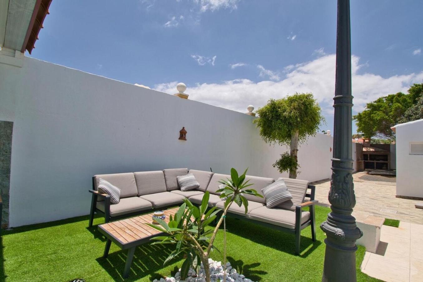 Alamos Park-Stunning Villa In Huge Private Grounds サンミゲル・デ・アボナ エクステリア 写真